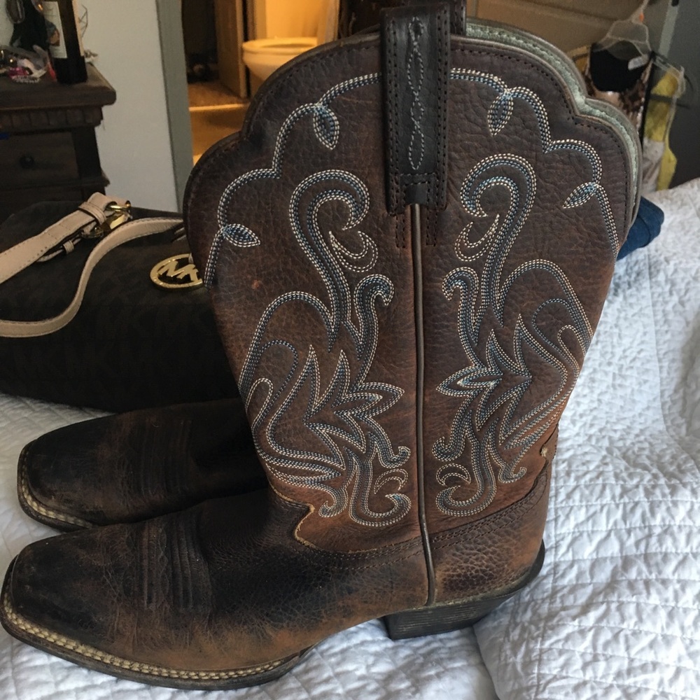 Artiat boots
